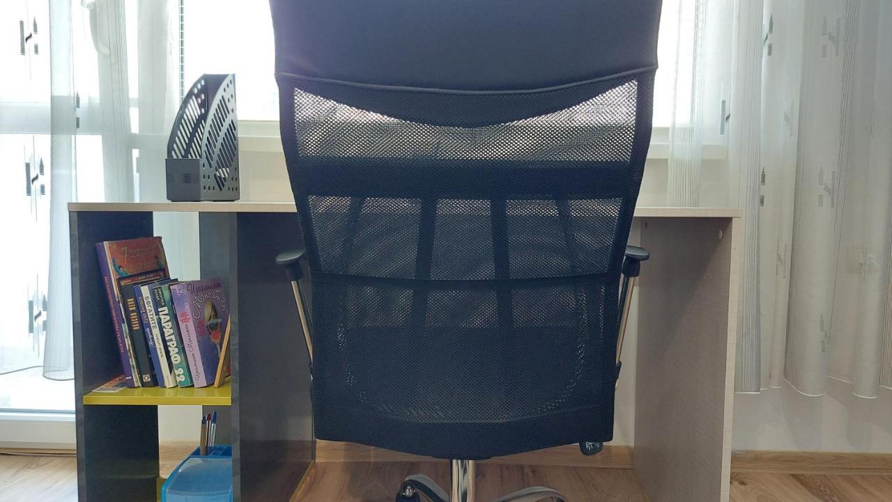 3 Rooms Apartment, Top Center, 1St Floor, Aubg, Free Parking, Pc I5 Ssd, 3 Led Tvs 200 Channels, Wifi, Terrace, Easy-Late Check-In, Stay Before Greece 布拉格埃夫格拉德 外观 照片